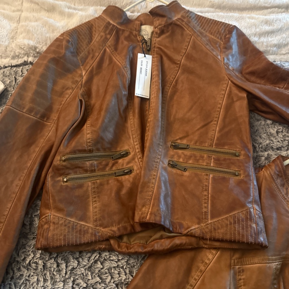 Jacket - Picture 3 of 3